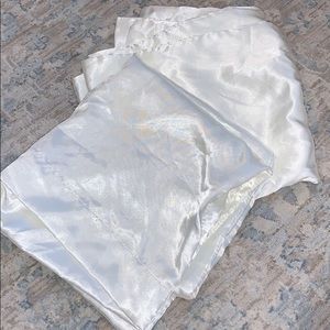 Satin King pillowcases